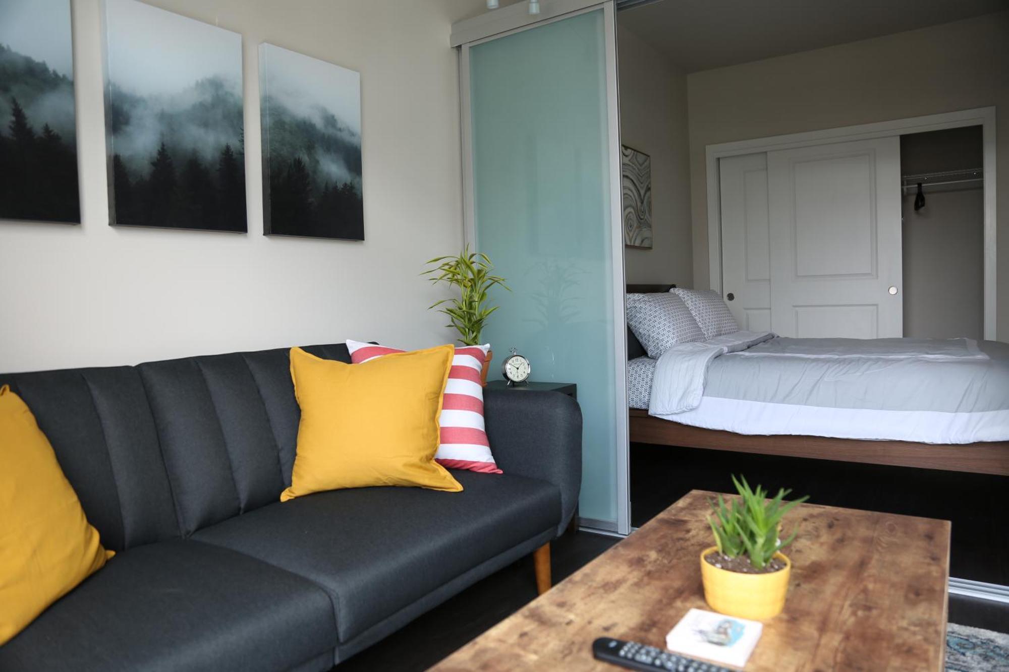 Queen Anne Abode - 1 Block From Cpa! - Free Parking! Сиатъл Екстериор снимка