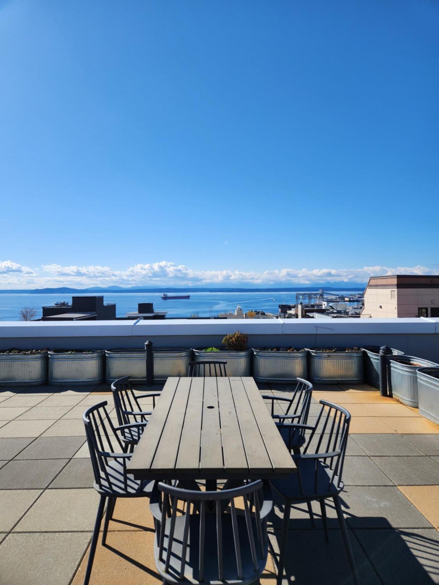 Queen Anne Abode - 1 Block From Cpa! - Free Parking! Сиатъл Екстериор снимка
